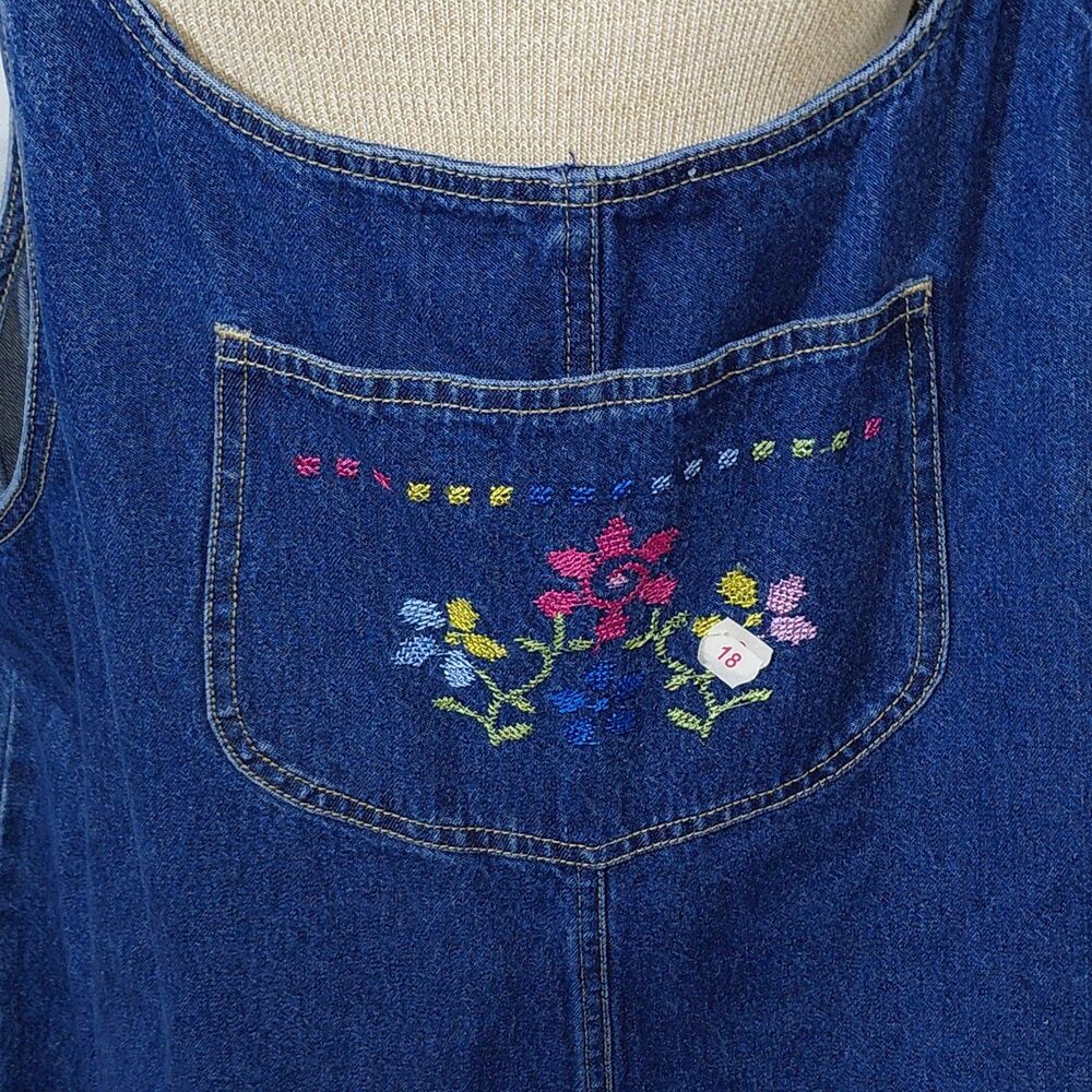 90's Basic Editions Overall Shorts Women's 18W Blue Denim Embroidered Frayed Hem - Picture 3 of 8